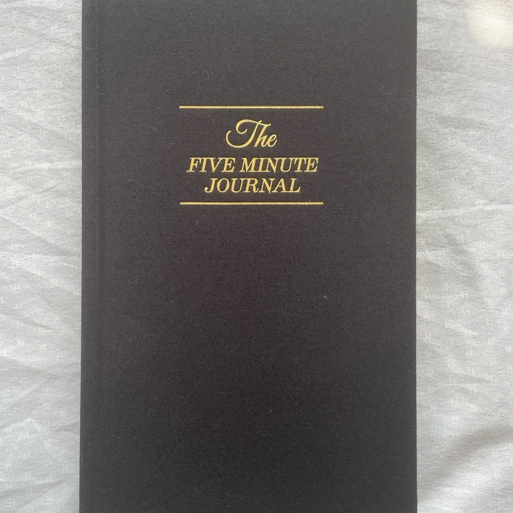 The Five Minute Journal - Black and Gold - Picture 1 of 4
